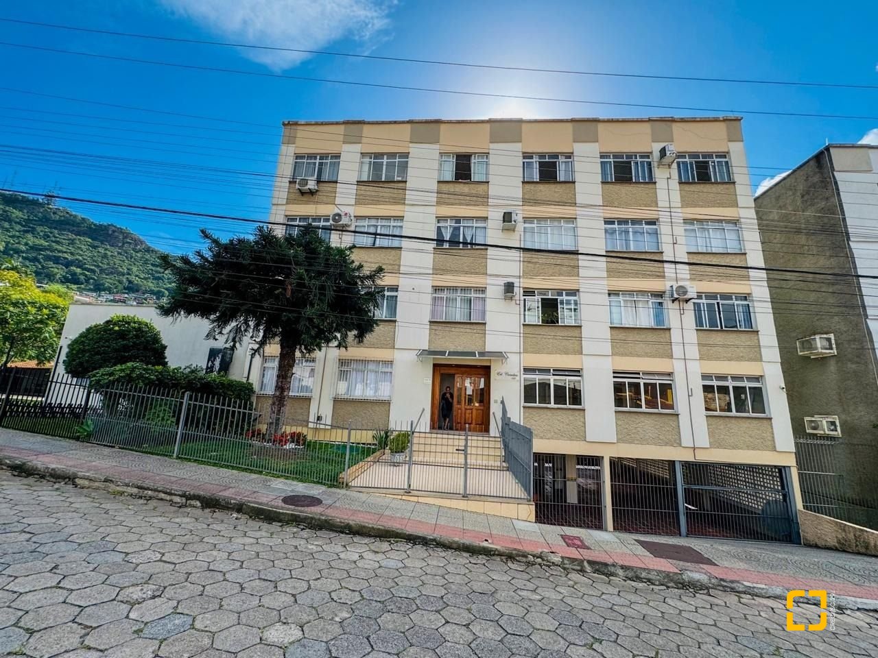 Apartamento com 81m², 2 quartos, no bairro Trindade em Florianópolis