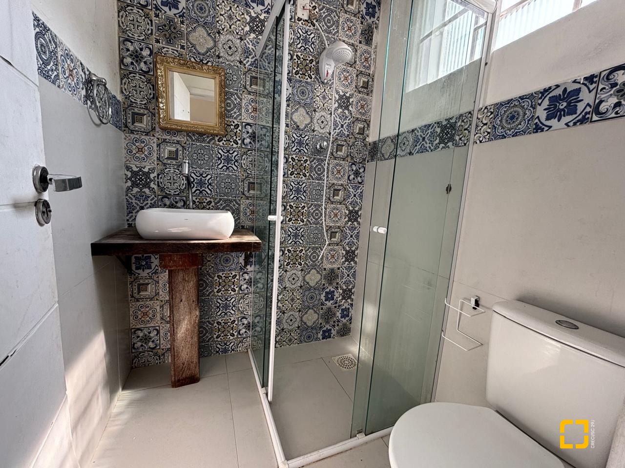 Casa com 107m², 4 quartos (sendo 1 suíte), 1 garagem, no bairro Centro em Florianópolis