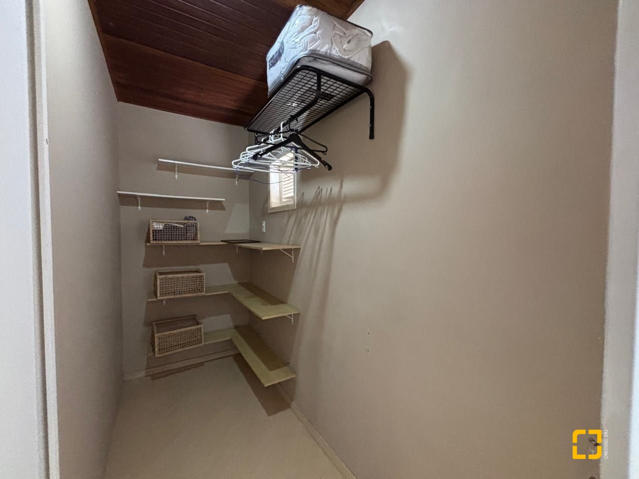 Casa com 107m², 4 quartos (sendo 1 suíte), 1 garagem, no bairro Centro em Florianópolis