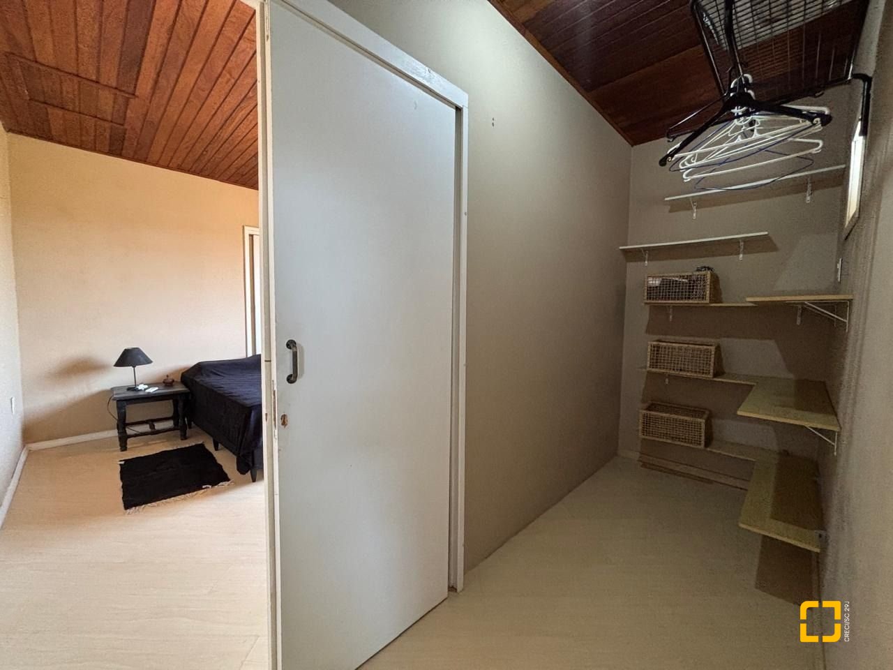 Casa com 107m², 4 quartos (sendo 1 suíte), 1 garagem, no bairro Centro em Florianópolis