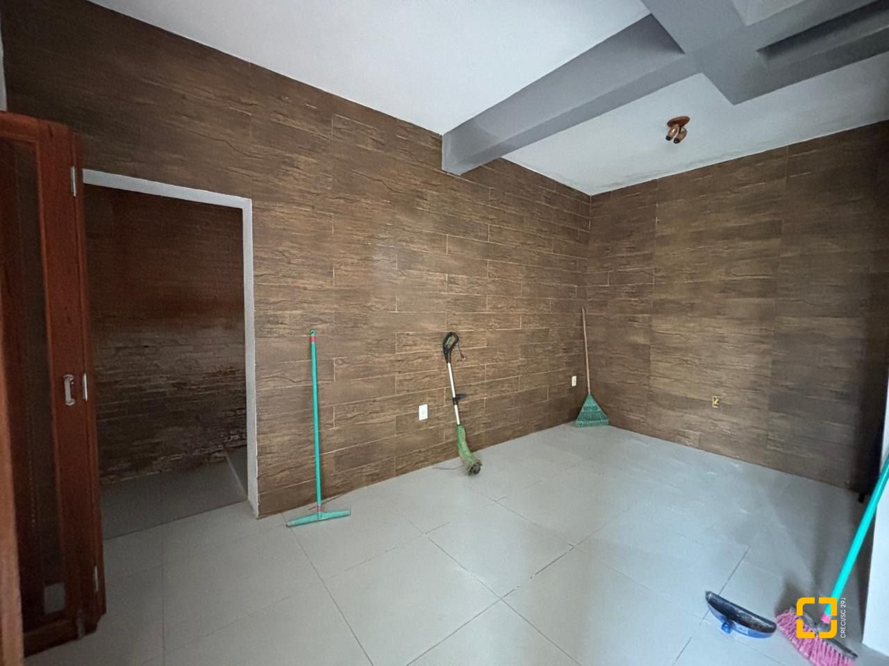 Casa com 107m², 4 quartos (sendo 1 suíte), 1 garagem, no bairro Centro em Florianópolis