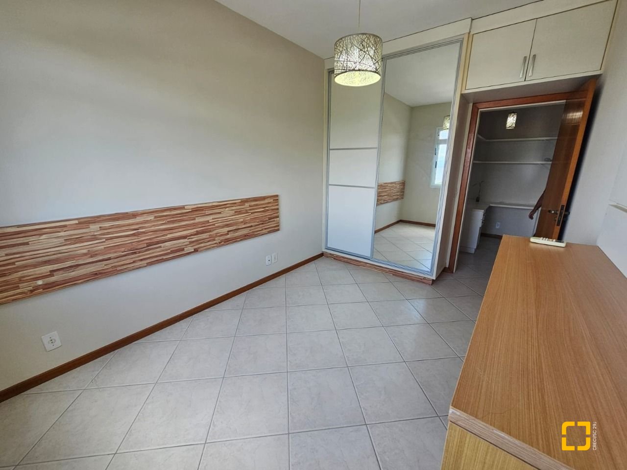 Apartamento com 49m², 1 quarto, 1 garagem, no bairro Itacorubi em Florianópolis