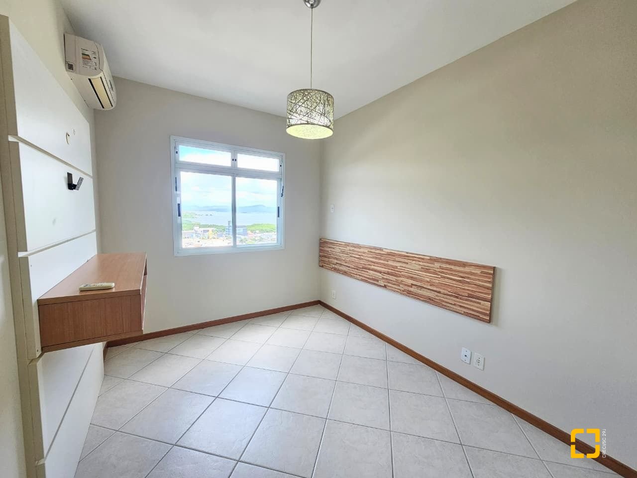 Apartamento com 49m², 1 quarto, 1 garagem, no bairro Itacorubi em Florianópolis
