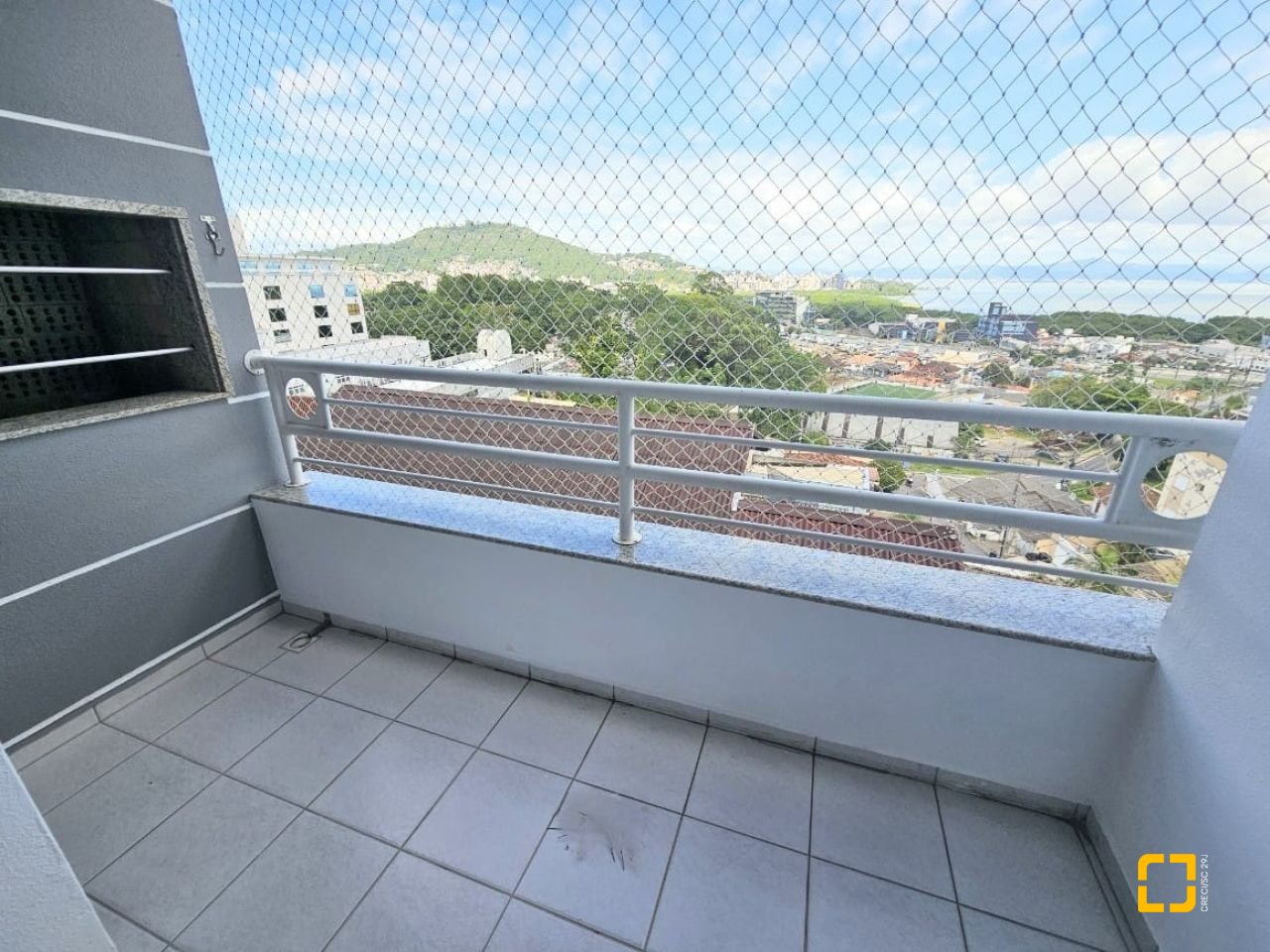 Apartamento com 49m², 1 quarto, 1 garagem, no bairro Itacorubi em Florianópolis