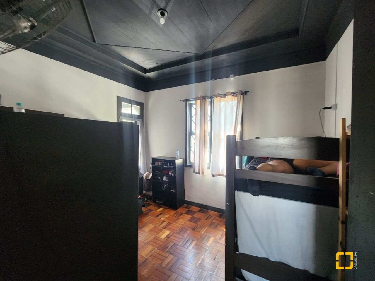 Casa com 121m², 5 quartos, 1 garagem, no bairro Centro em Florianópolis