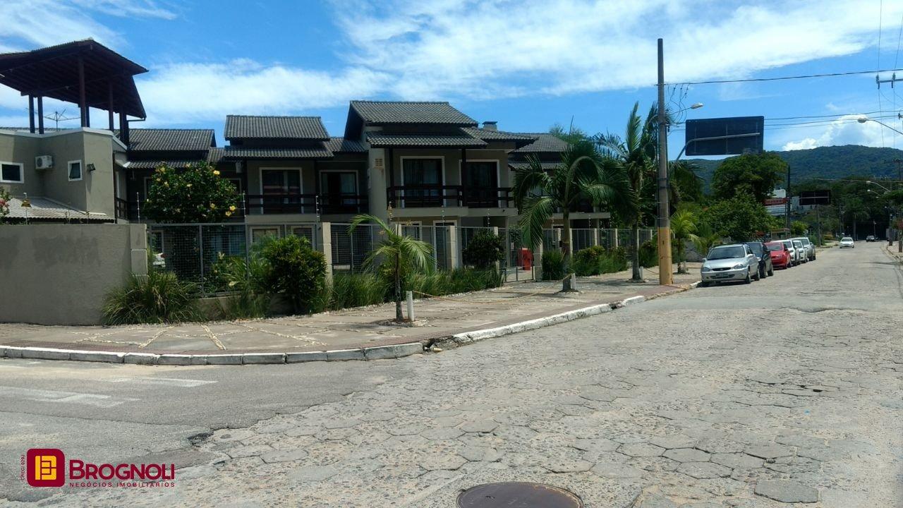 Casa com 1400m², 28 quartos, no bairro Lagoa da Conceição em Florianópolis