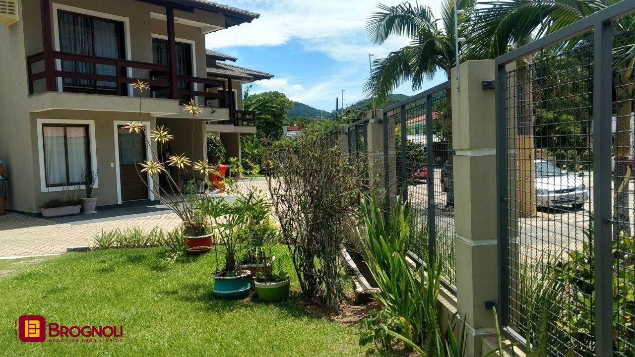 Casa com 1400m², 28 quartos, no bairro Lagoa da Conceição em Florianópolis