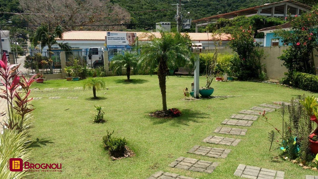 Casa com 1400m², 28 quartos, no bairro Lagoa da Conceição em Florianópolis