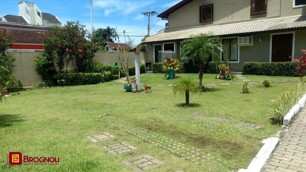 Casa com 1400m², no bairro Lagoa da Conceição em Florianópolis