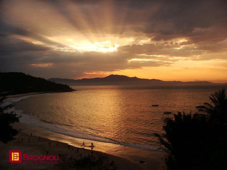 Casa com 1400m², no bairro Lagoa da Conceição em Florianópolis