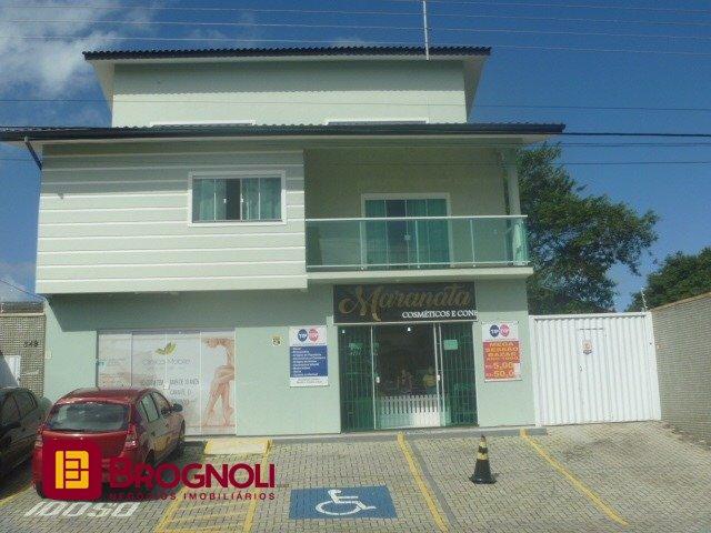 Casa com 274m², 4 quartos (sendo 1 suíte), 10 garagens, no bairro Serraria em São José