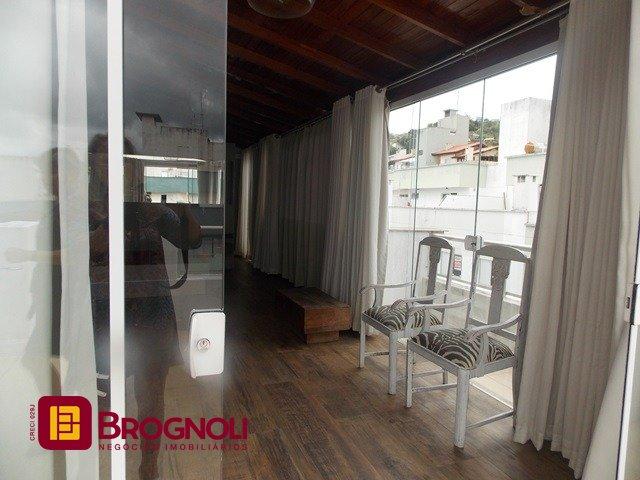 Cobertura com 163m², 4 quartos (sendo 1 suíte), 2 garagens, no bairro Trindade em Florianópolis