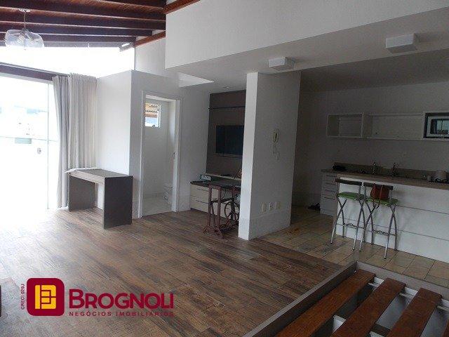 Cobertura com 163m², 4 quartos (sendo 1 suíte), 2 garagens, no bairro Trindade em Florianópolis