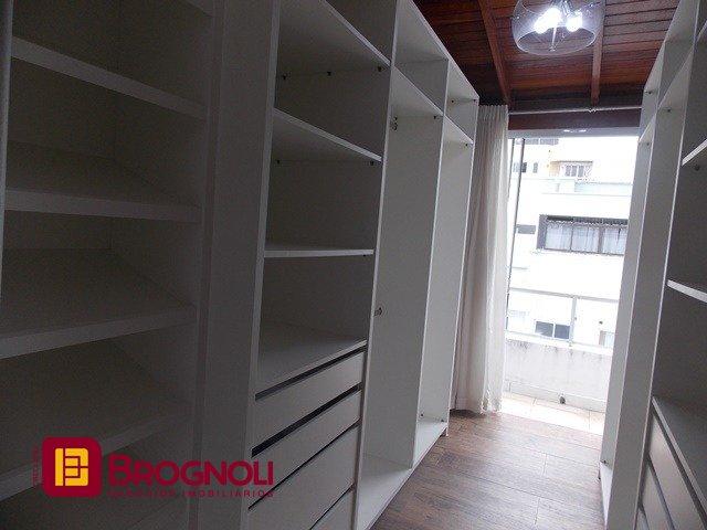 Cobertura com 163m², 4 quartos (sendo 1 suíte), 2 garagens, no bairro Trindade em Florianópolis