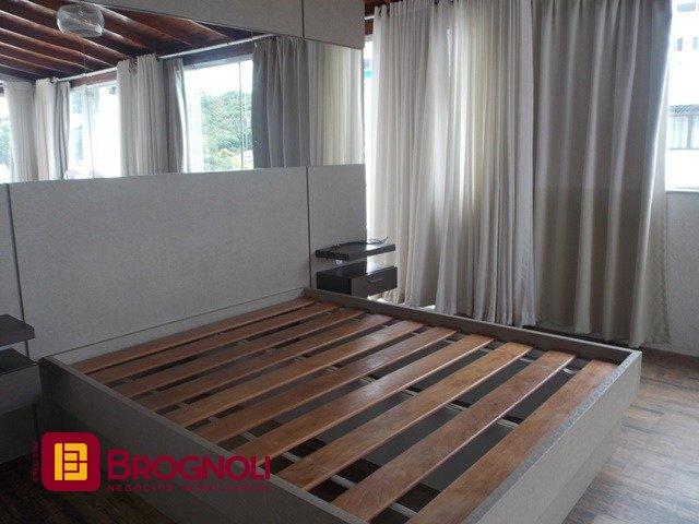 Cobertura com 163m², 4 quartos (sendo 1 suíte), 2 garagens, no bairro Trindade em Florianópolis