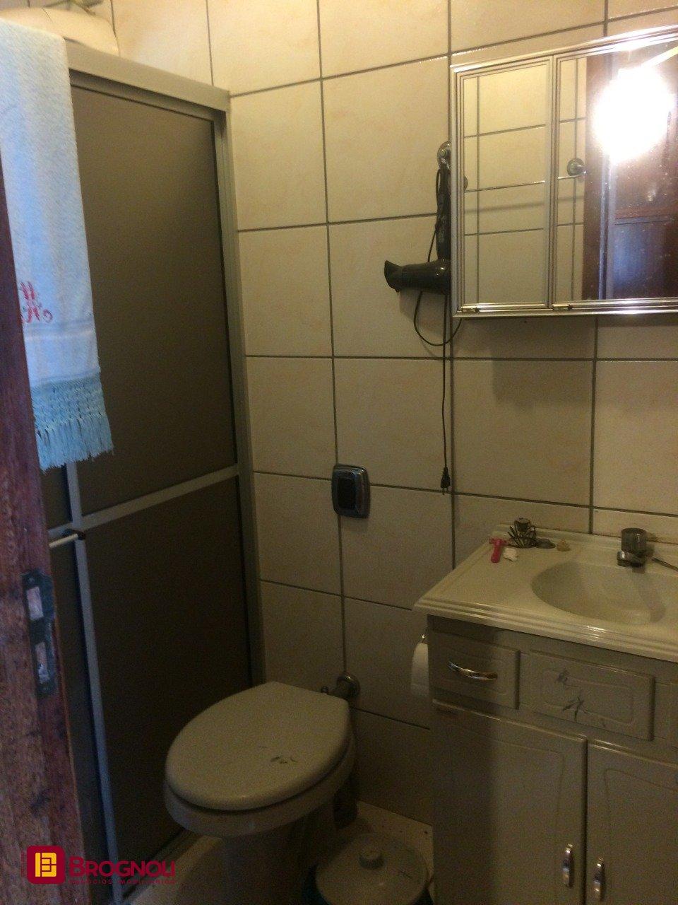 Sítio com 17763m², 3 quartos (sendo 1 suíte), 1 garagem, no bairro Vargem Pequena em Florianópolis