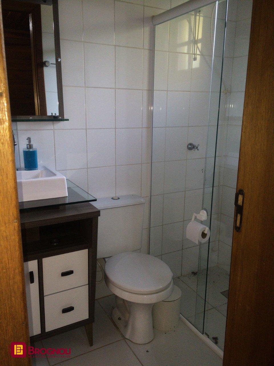 Sítio com 17763m², 3 quartos (sendo 1 suíte), 1 garagem, no bairro Vargem Pequena em Florianópolis