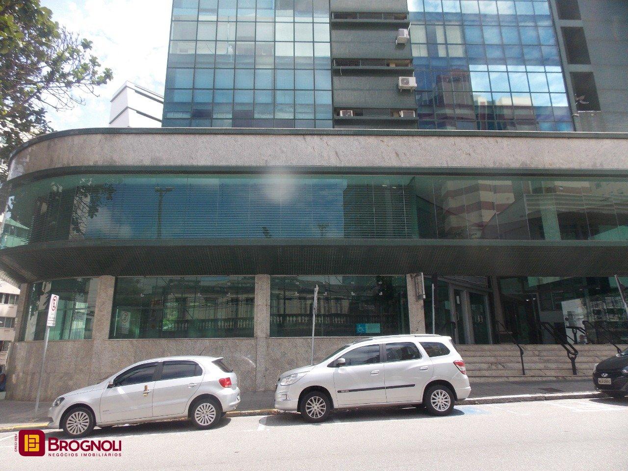 Loja com 1137m², no bairro Centro em Florianópolis