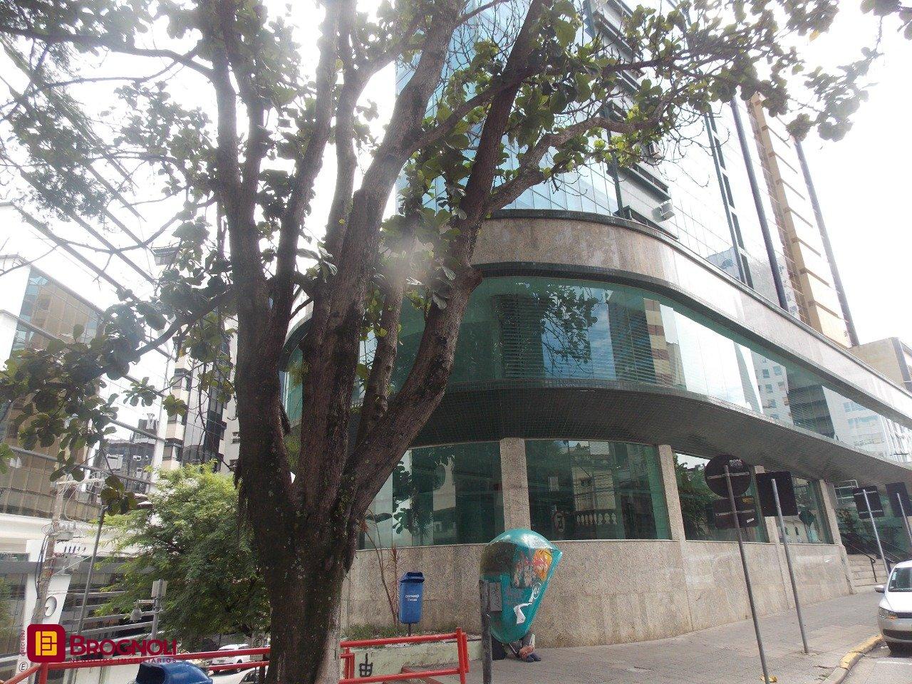 Loja com 1137m², no bairro Centro em Florianópolis