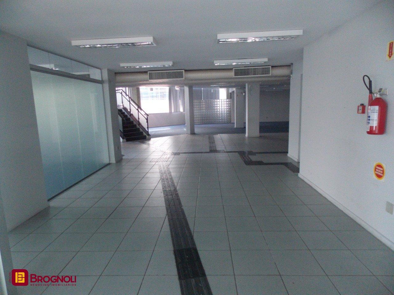 Loja com 1137m², no bairro Centro em Florianópolis