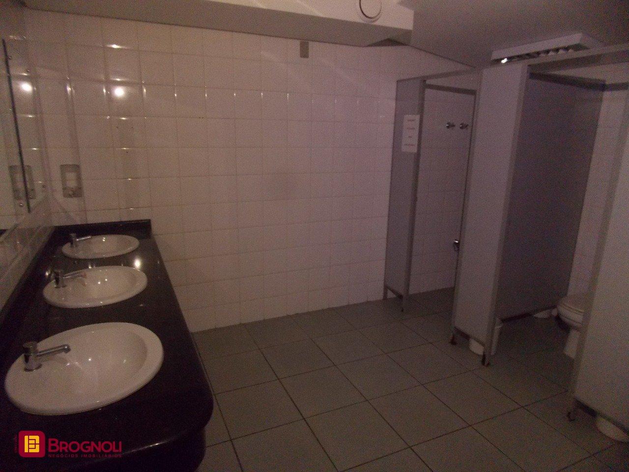 Loja com 1137m², no bairro Centro em Florianópolis