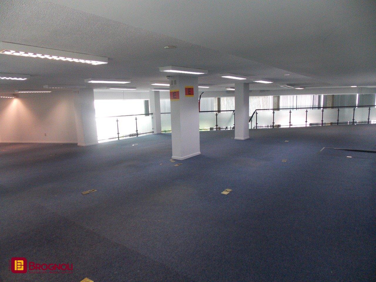 Loja com 1137m², no bairro Centro em Florianópolis