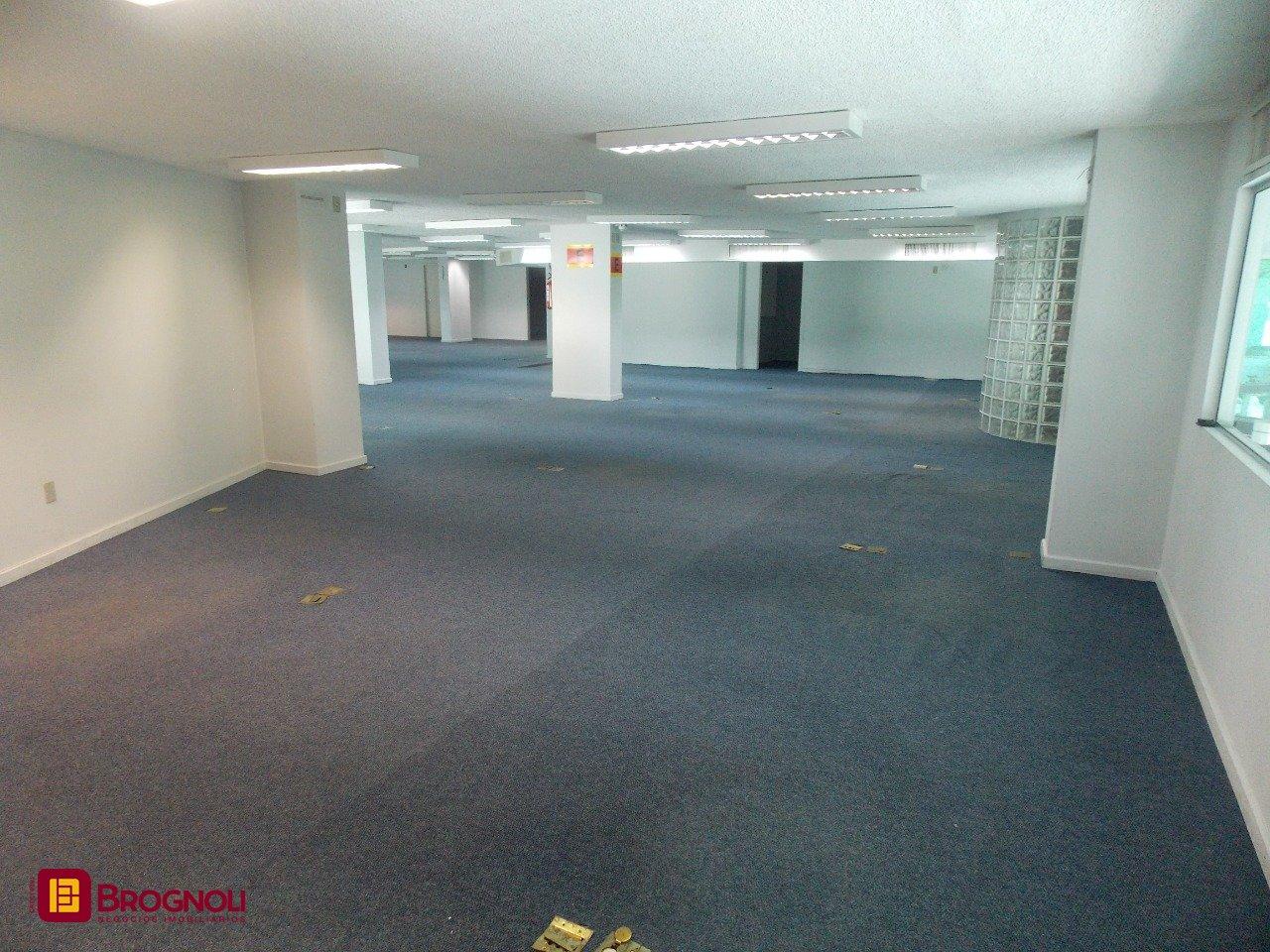 Loja com 1137m², no bairro Centro em Florianópolis