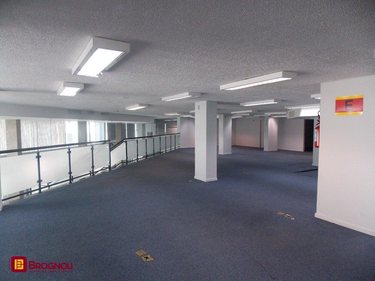 Loja com 1137m², no bairro Centro em Florianópolis
