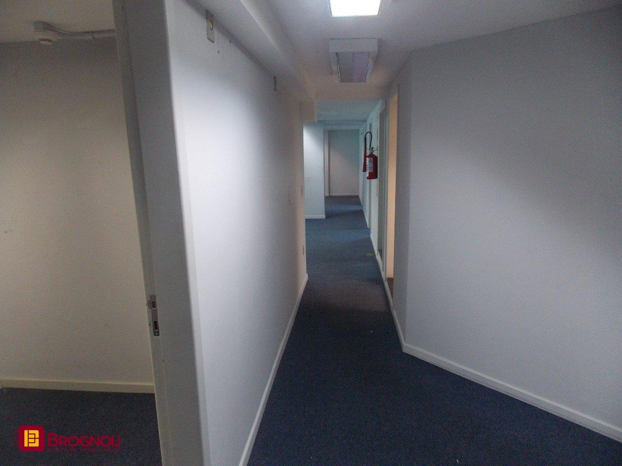 Loja com 1137m², no bairro Centro em Florianópolis