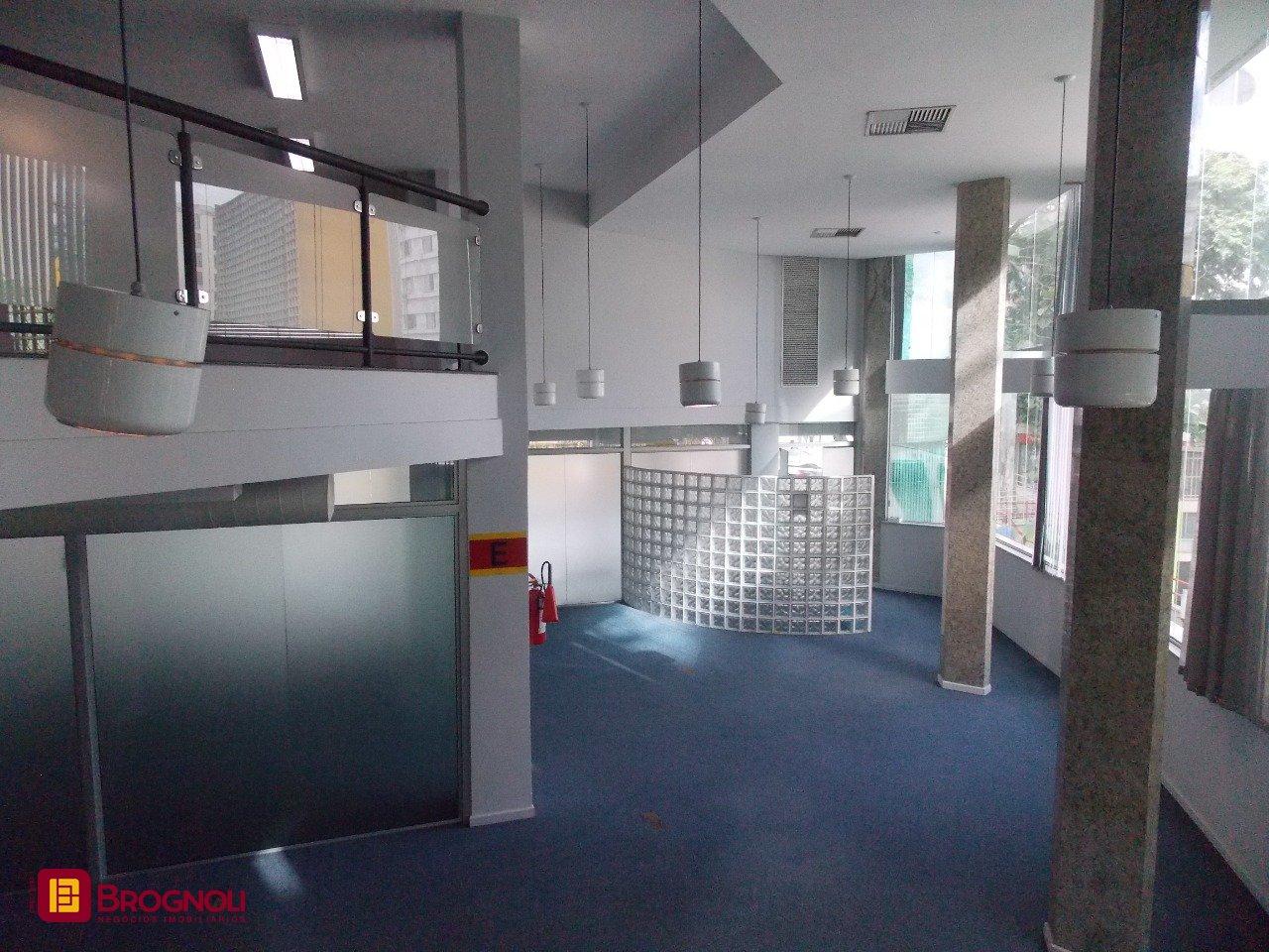 Loja com 1137m², no bairro Centro em Florianópolis