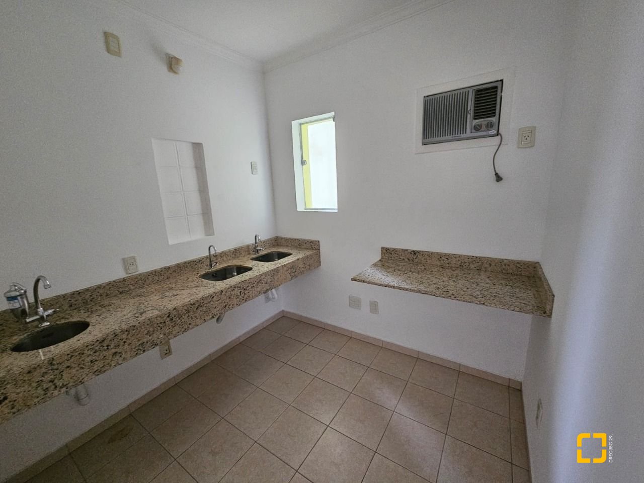 Casa com 198m², no bairro Centro em Florianópolis