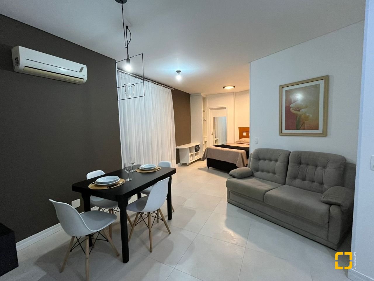 Apartamento com 38m², 1 quarto, 1 garagem, no bairro Centro em Florianópolis
