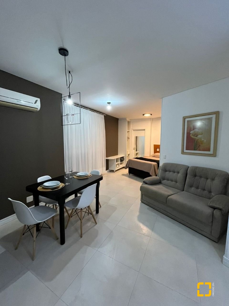 Apartamento com 38m², 1 quarto, 1 garagem, no bairro Centro em Florianópolis