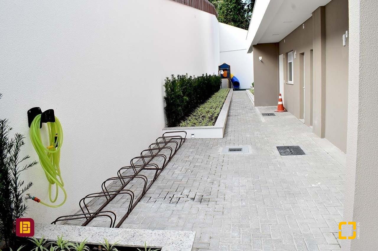Apartamento com 38m², 1 quarto, 1 garagem, no bairro Centro em Florianópolis