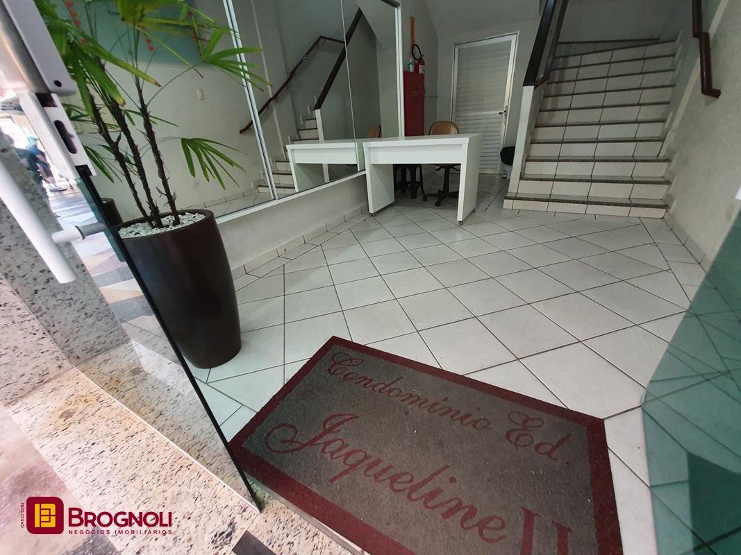 Sala com 27m², no bairro Centro em Florianópolis
