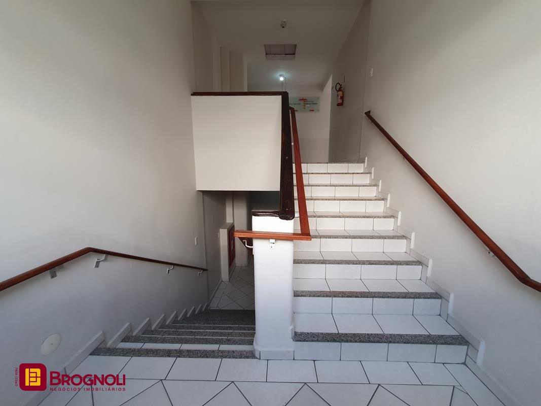 Sala com 27m², no bairro Centro em Florianópolis