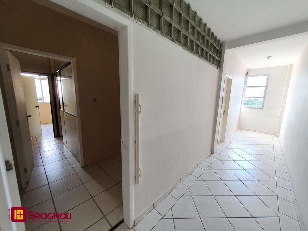 Sala com 27m², no bairro Centro em Florianópolis