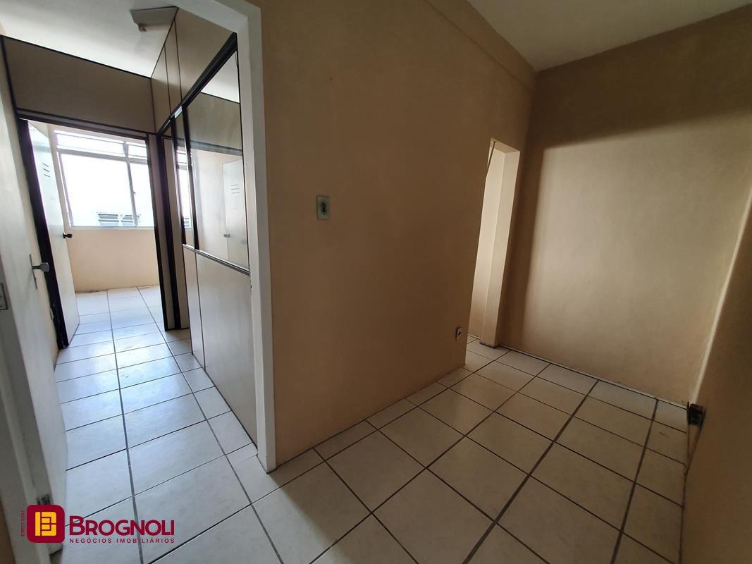 Sala com 27m², no bairro Centro em Florianópolis