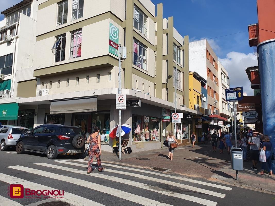 Sala com 27m², no bairro Centro em Florianópolis