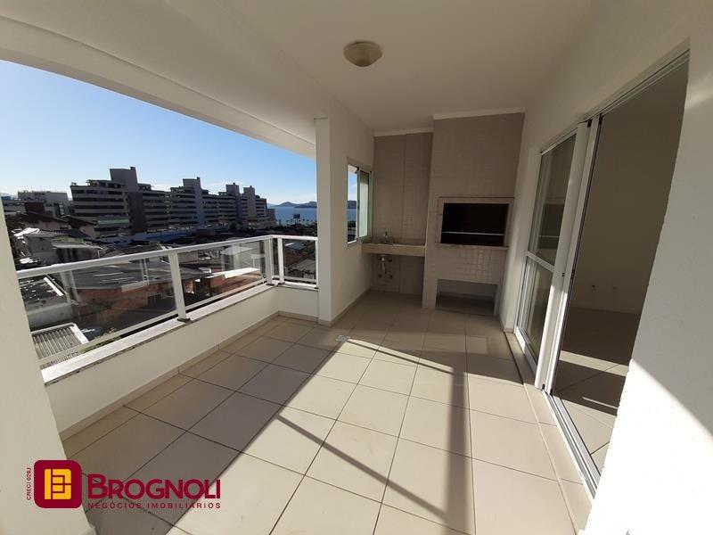 Cobertura com 159m², 4 quartos (sendo 1 suíte), 1 garagem, no bairro Agronômica em Florianópolis