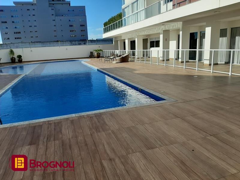 Cobertura com 159m², 4 quartos (sendo 1 suíte), 1 garagem, no bairro Agronômica em Florianópolis