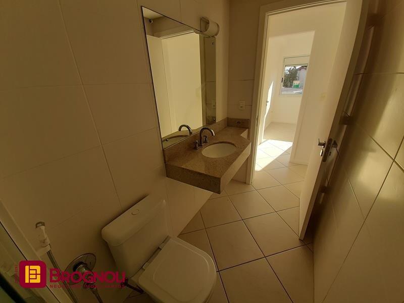 Cobertura com 159m², 4 quartos (sendo 1 suíte), 1 garagem, no bairro Agronômica em Florianópolis
