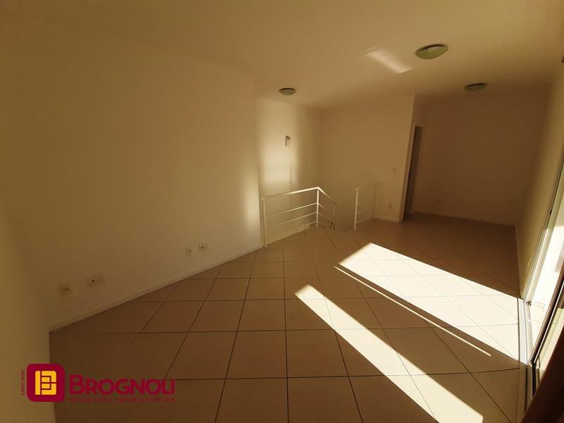 Cobertura com 159m², 4 quartos (sendo 1 suíte), 1 garagem, no bairro Agronômica em Florianópolis
