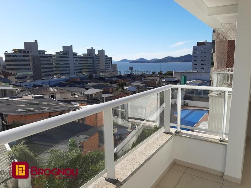 Cobertura com 159m², 4 quartos (sendo 1 suíte), 1 garagem, no bairro Agronômica em Florianópolis