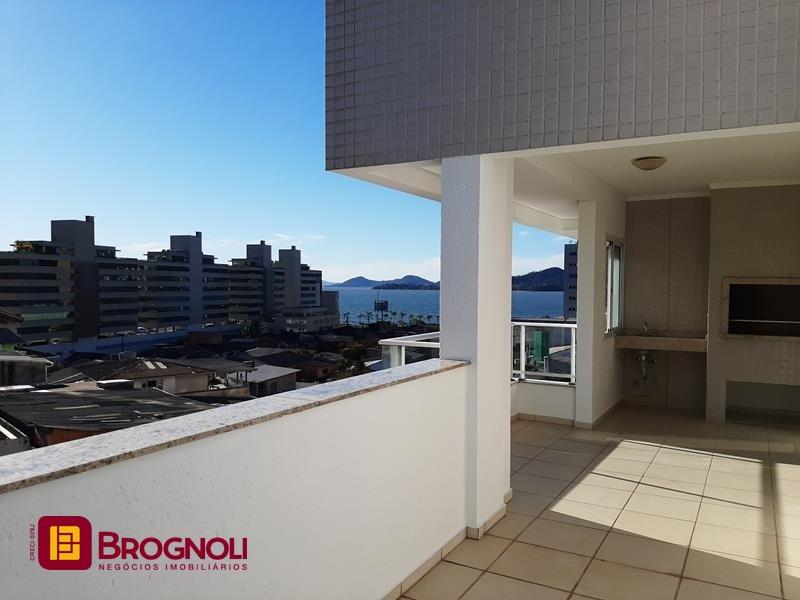 Cobertura com 159m², 4 quartos (sendo 1 suíte), 1 garagem, no bairro Agronômica em Florianópolis