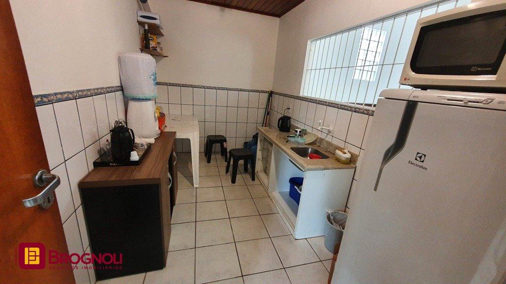 Casa com 314m², 3 garagens, no bairro Saco dos Limões em Florianópolis