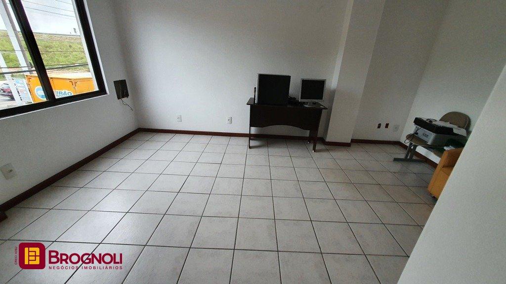 Casa com 314m², 3 garagens, no bairro Saco dos Limões em Florianópolis