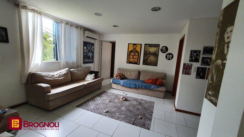 Casa com 314m², 3 garagens, no bairro Saco dos Limões em Florianópolis