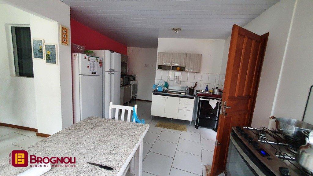 Casa com 314m², 3 garagens, no bairro Saco dos Limões em Florianópolis