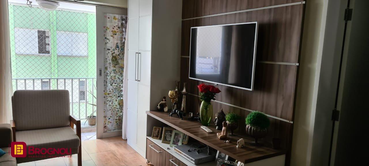 Apartamento com 92m², 2 quartos, 1 garagem, no bairro Centro em Florianópolis